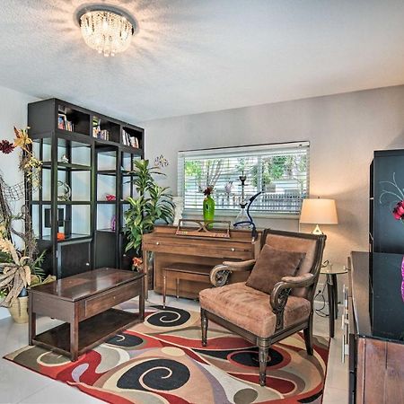 Shady And Eclectic Fort Lauderdale Dwelling With Yard! Exteriör bild