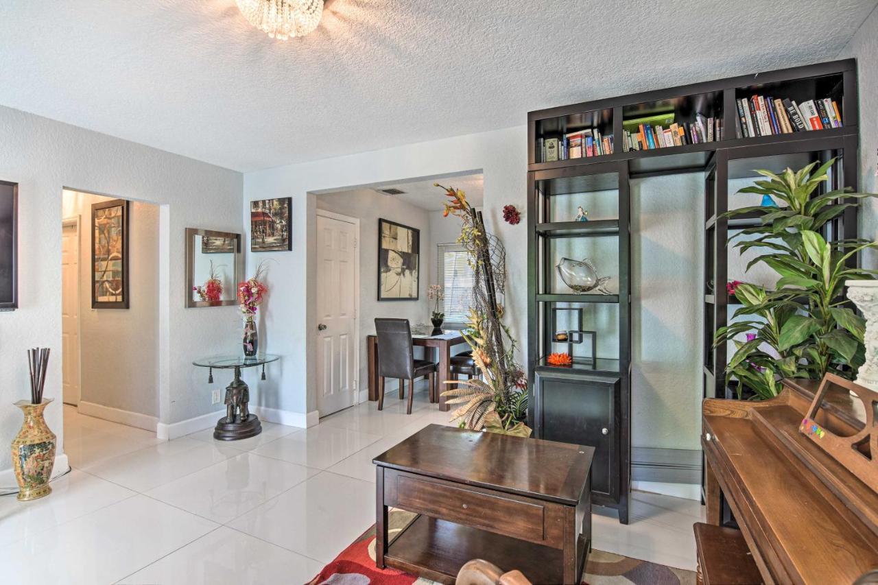 Shady And Eclectic Fort Lauderdale Dwelling With Yard! Exteriör bild